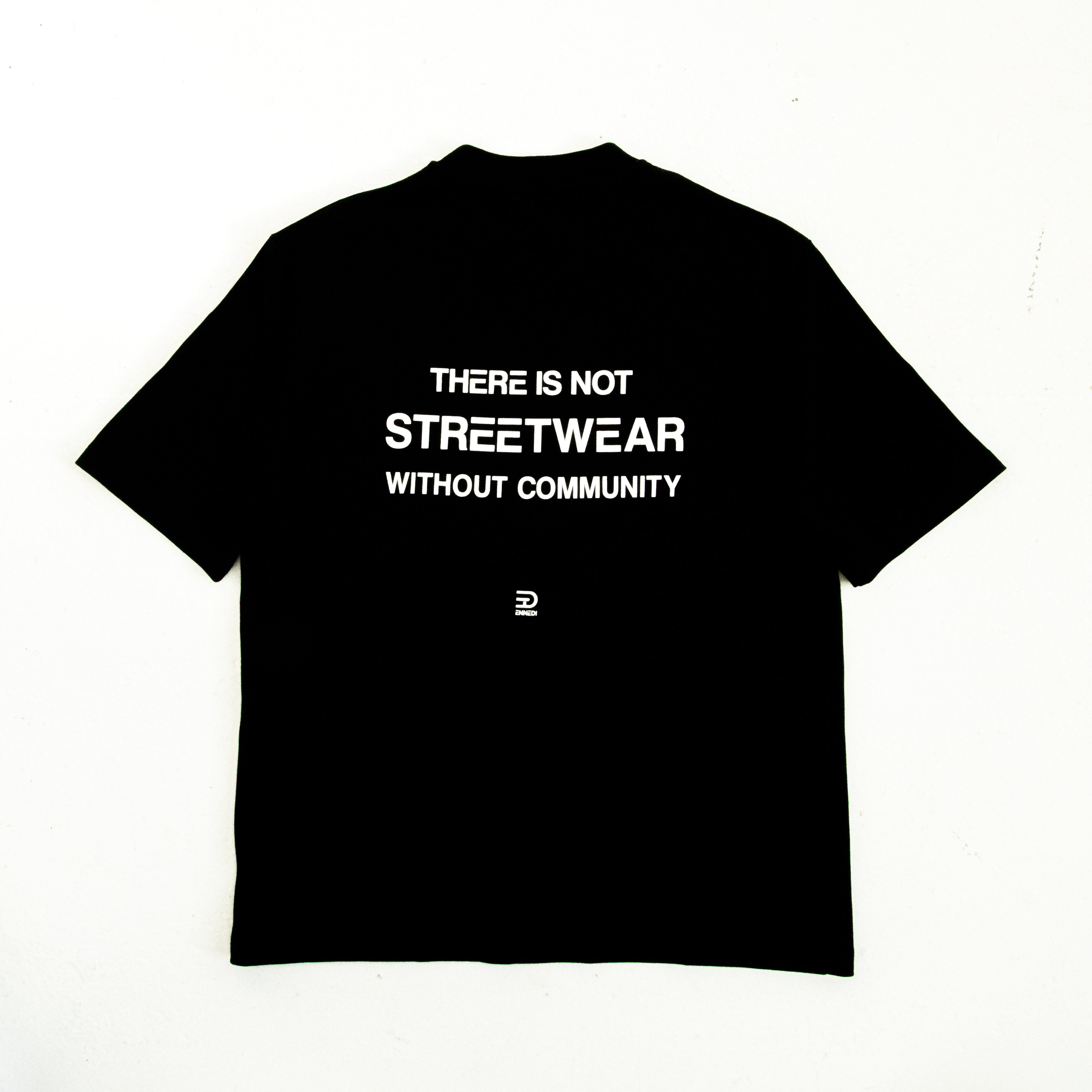 T-shirt - Oversize There is not